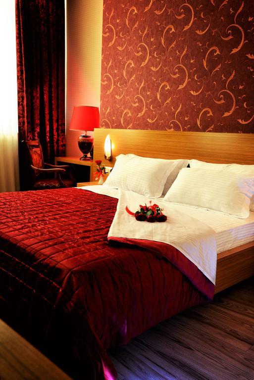 Hotel Austria Tirana Exterior photo