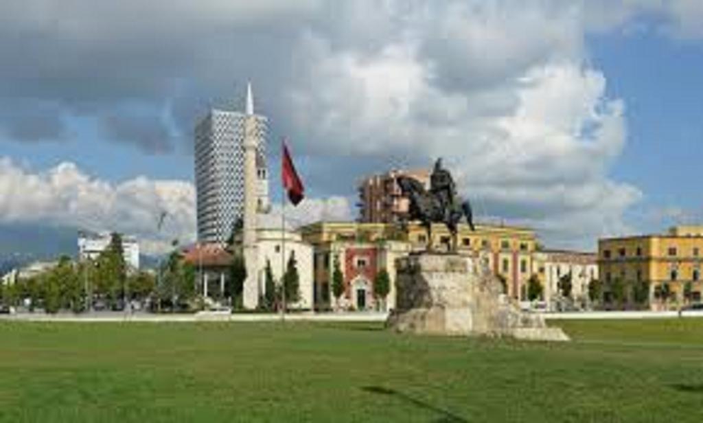 Hotel Austria Tirana Exterior photo