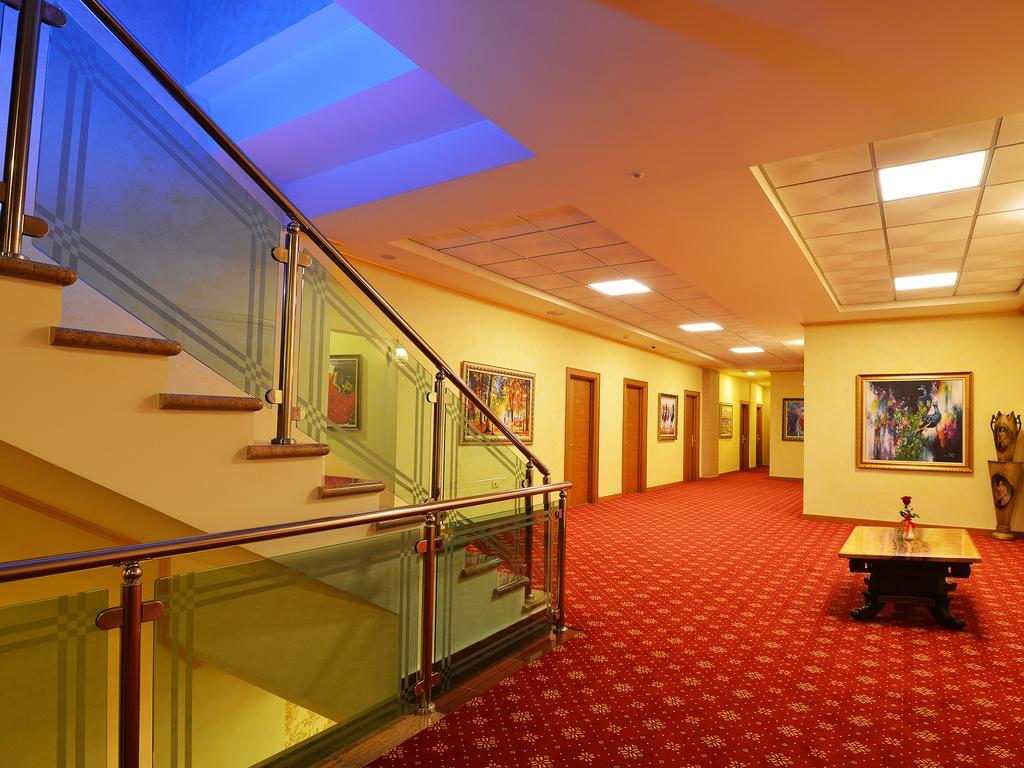 Hotel Austria Tirana Exterior photo