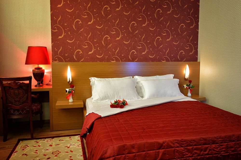 Hotel Austria Tirana Exterior photo
