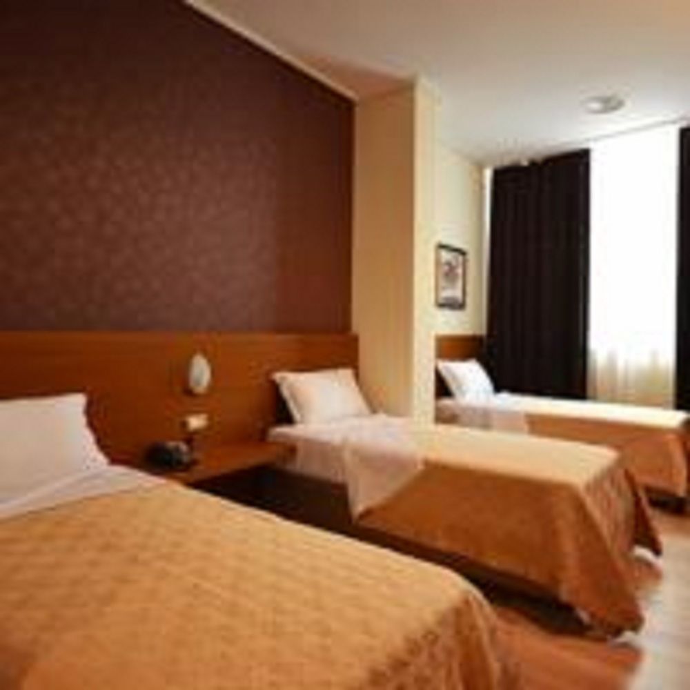 Hotel Austria Tirana Exterior photo