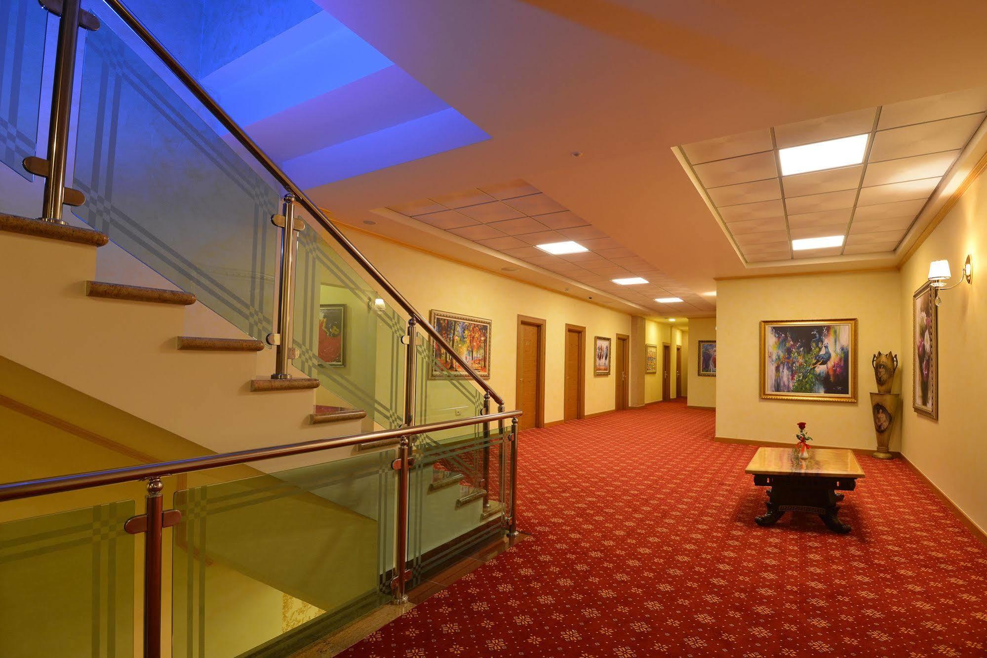 Hotel Austria Tirana Exterior photo