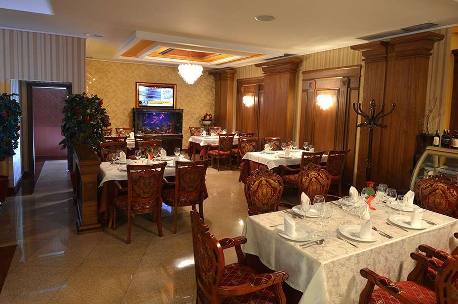 Hotel Austria Tirana Restaurant photo