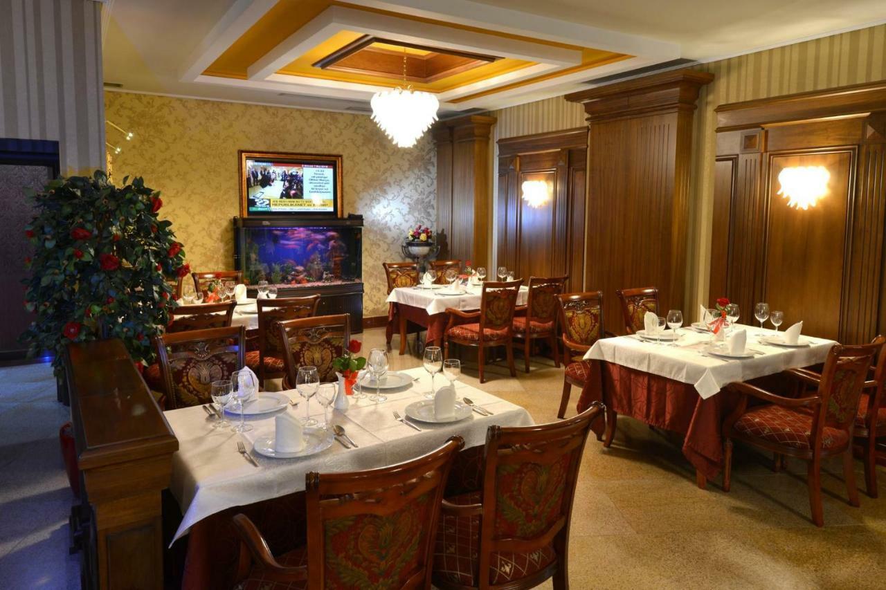 Hotel Austria Tirana Exterior photo