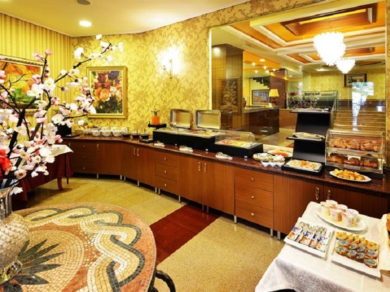 Hotel Austria Tirana Exterior photo